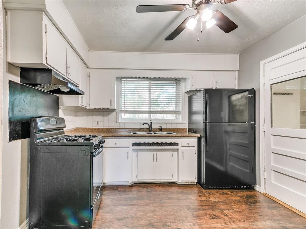 813 E Towry Drive Property Photo 16