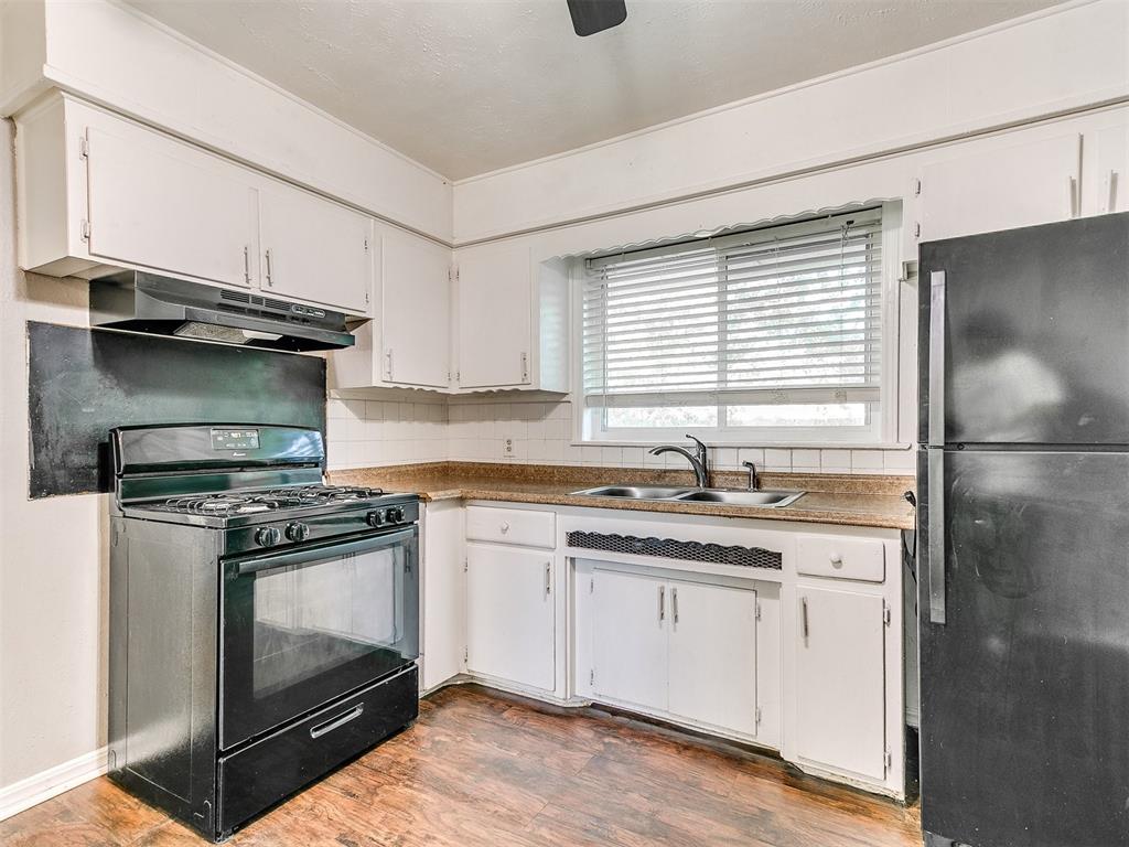 813 E Towry Drive Property Photo 17