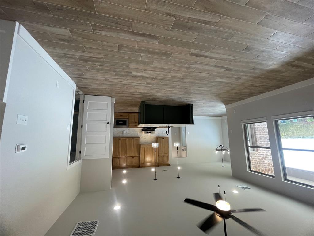 11904 Nw 120th Terrace Property Photo 6