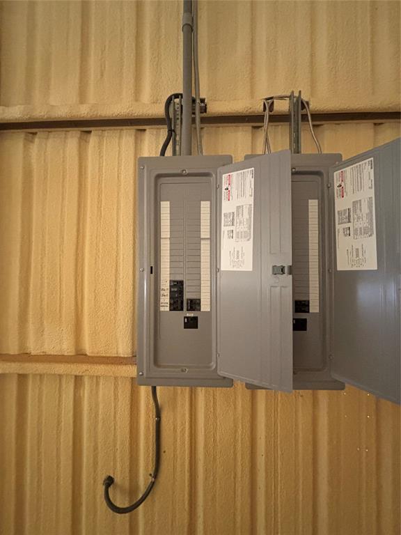 190885 S Highway 77 Property Photo 4