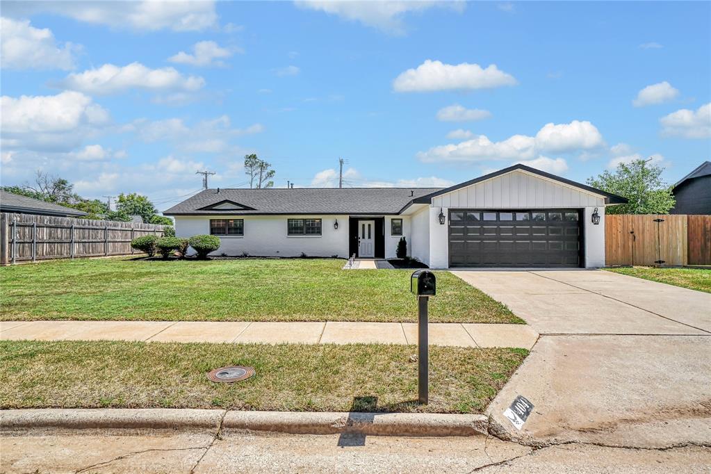 404 Comanche Trail
