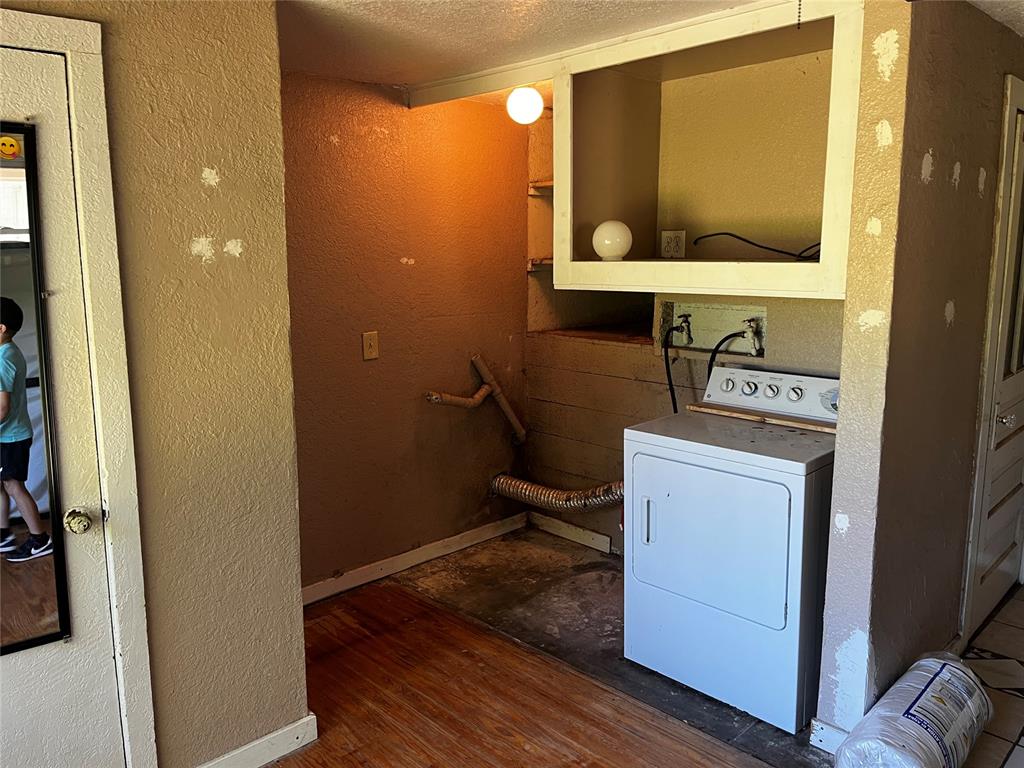 305 N Reimer Street Property Photo 18