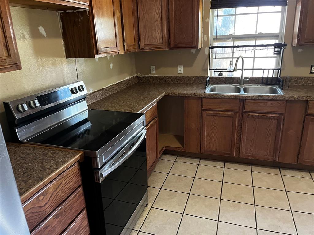 305 N Reimer Street Property Photo 28