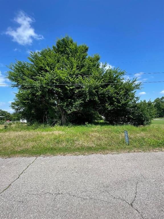 4700 S Oakwood Lane Property Photo 1