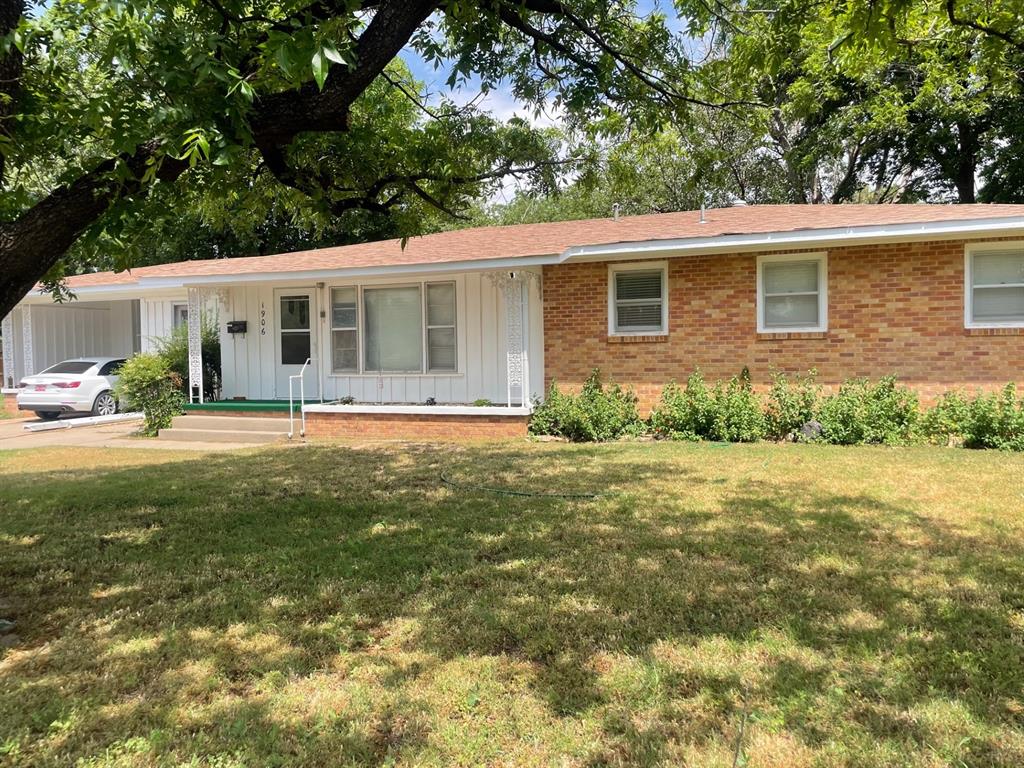 1906 N Penn Avenue Property Photo 1