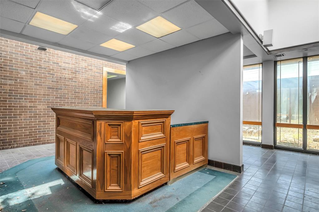 18 Ne 53rd Street Property Photo 2