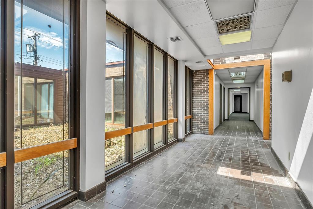 18 Ne 53rd Street Property Photo 4