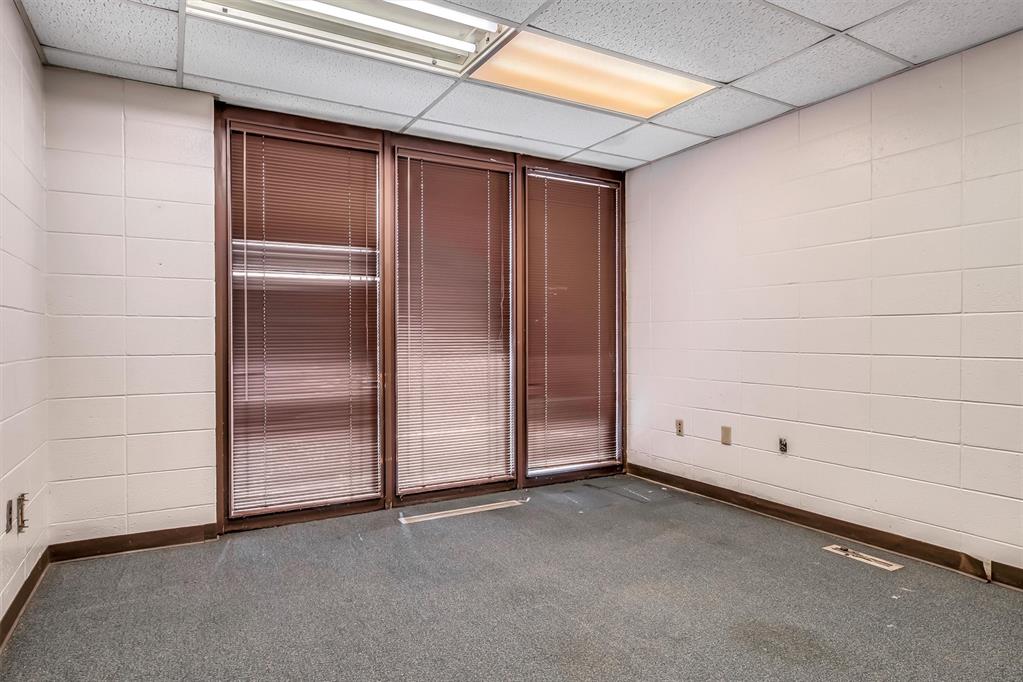 18 Ne 53rd Street Property Photo 14