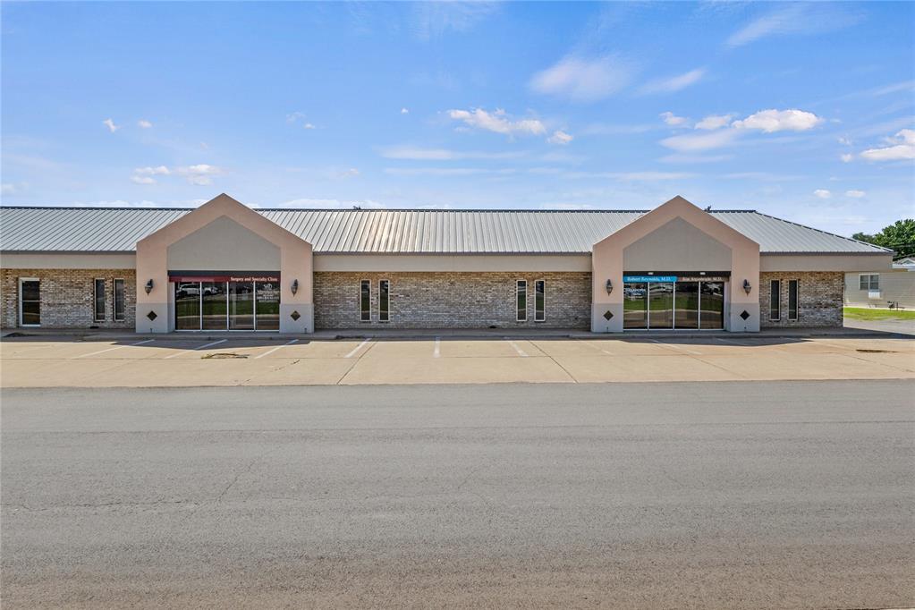 211 N Illinois Street Property Photo