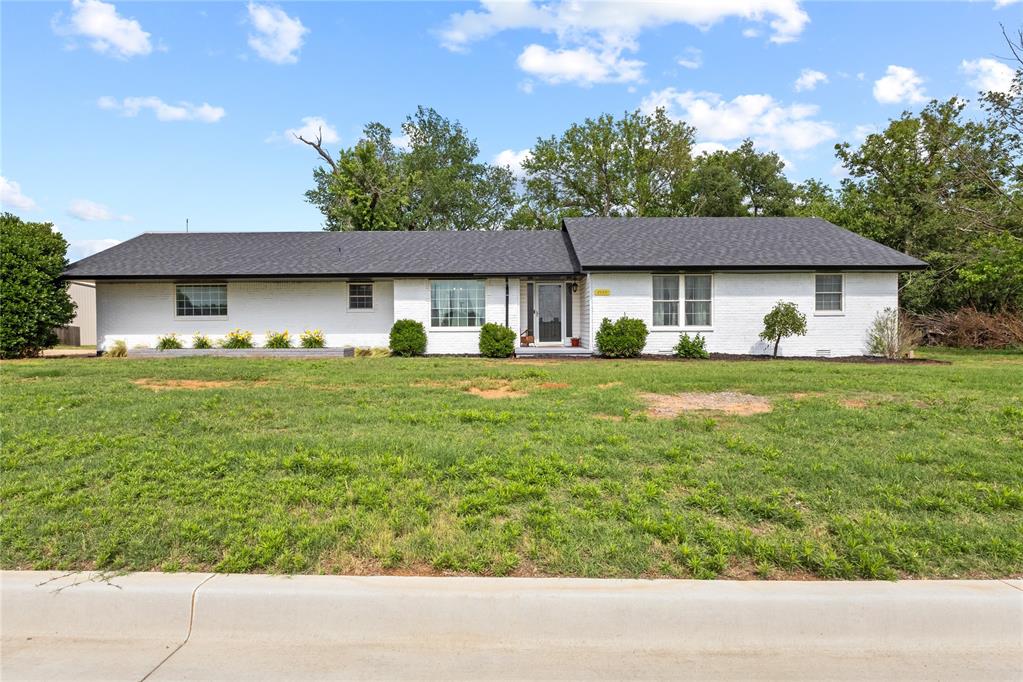 2020 Lyle Road Property Photo 1