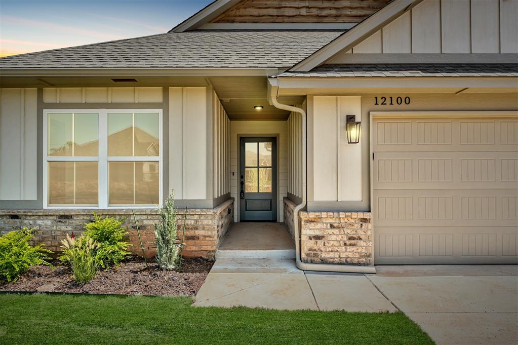 12100 Rockbed Drive Property Photo 2