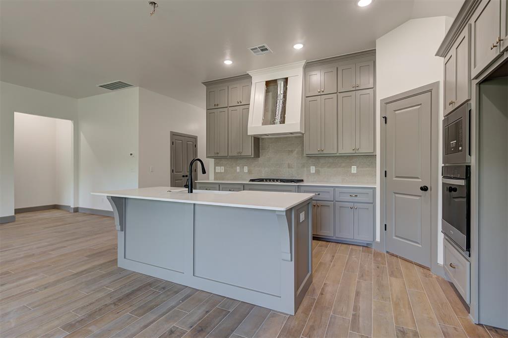 12100 Rockbed Drive Property Photo 10