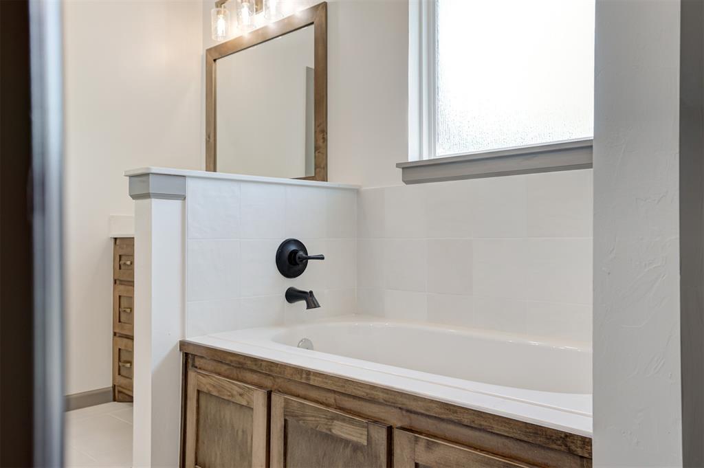 12100 Rockbed Drive Property Photo 20