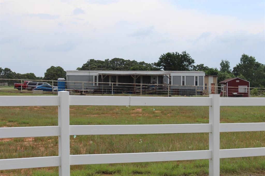 104256 Phantom Road Property Photo 1
