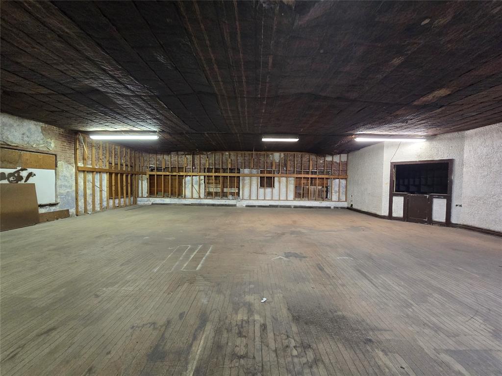 501 E Main Street Property Photo 42