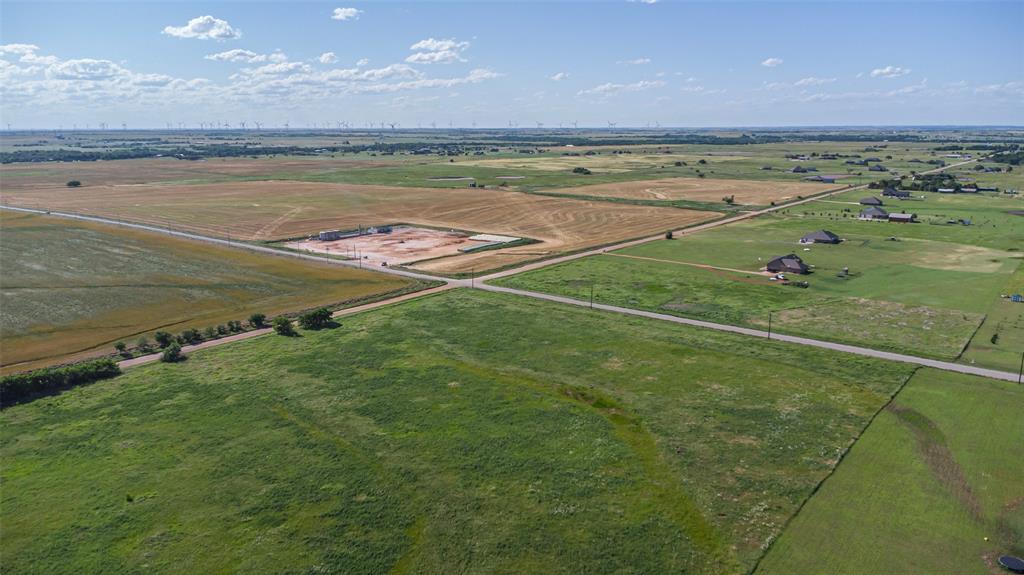 Ne Moffat Road Property Photo 1
