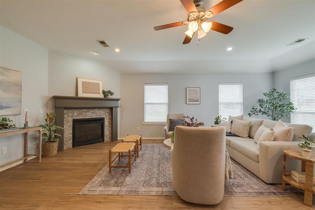 405 Bright Angel Trail Property Photo 3