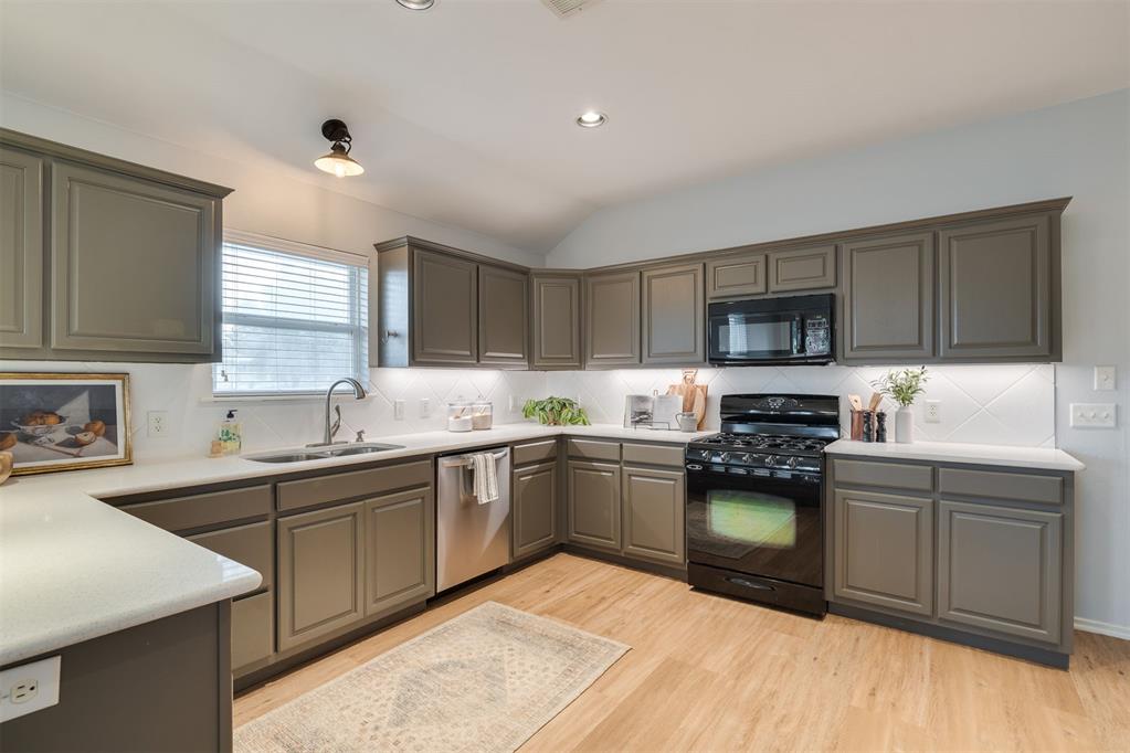 405 Bright Angel Trail Property Photo 14