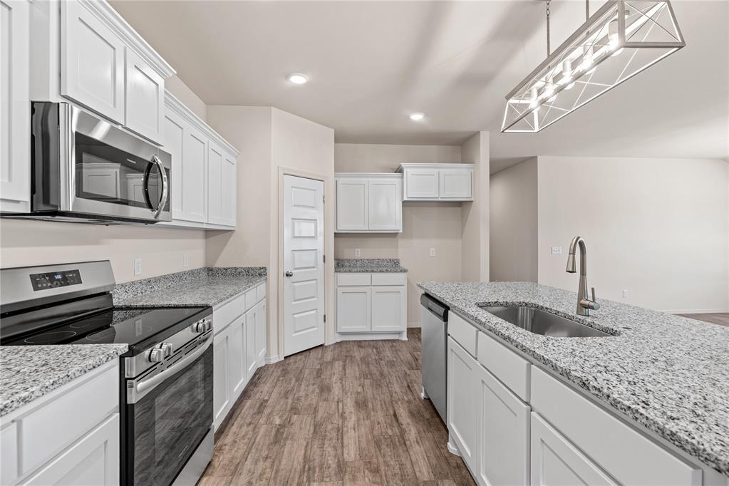 4653 Lincoln Landing Property Photo 10