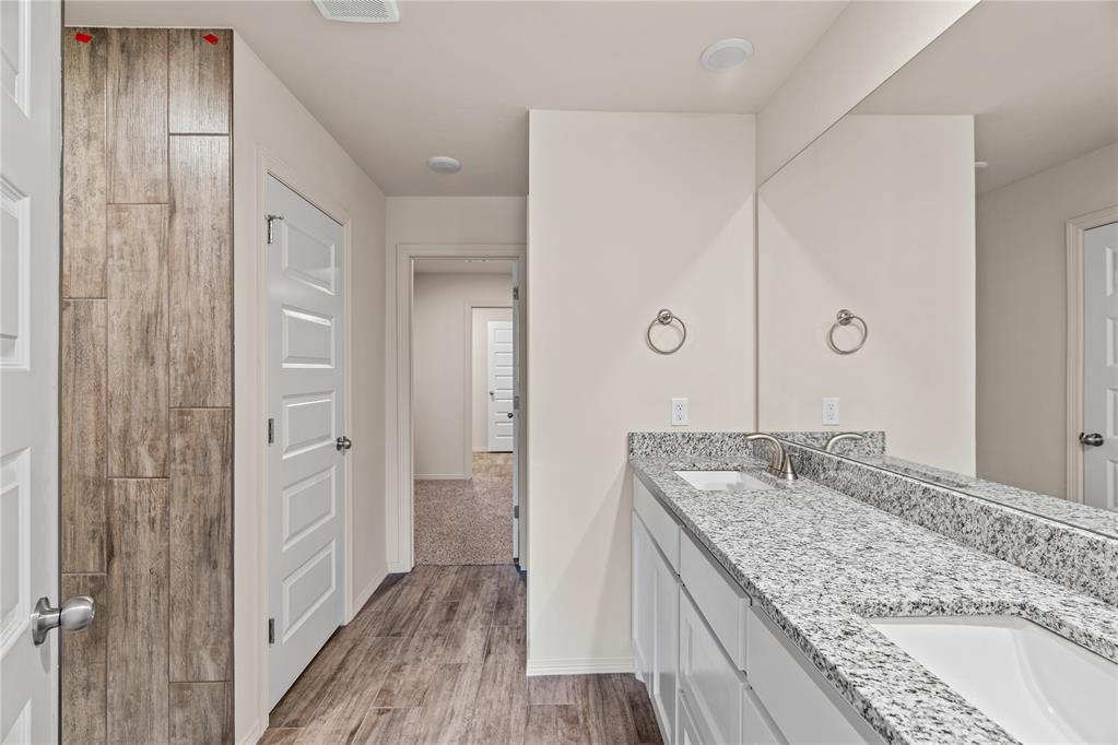 4653 Lincoln Landing Property Photo 13