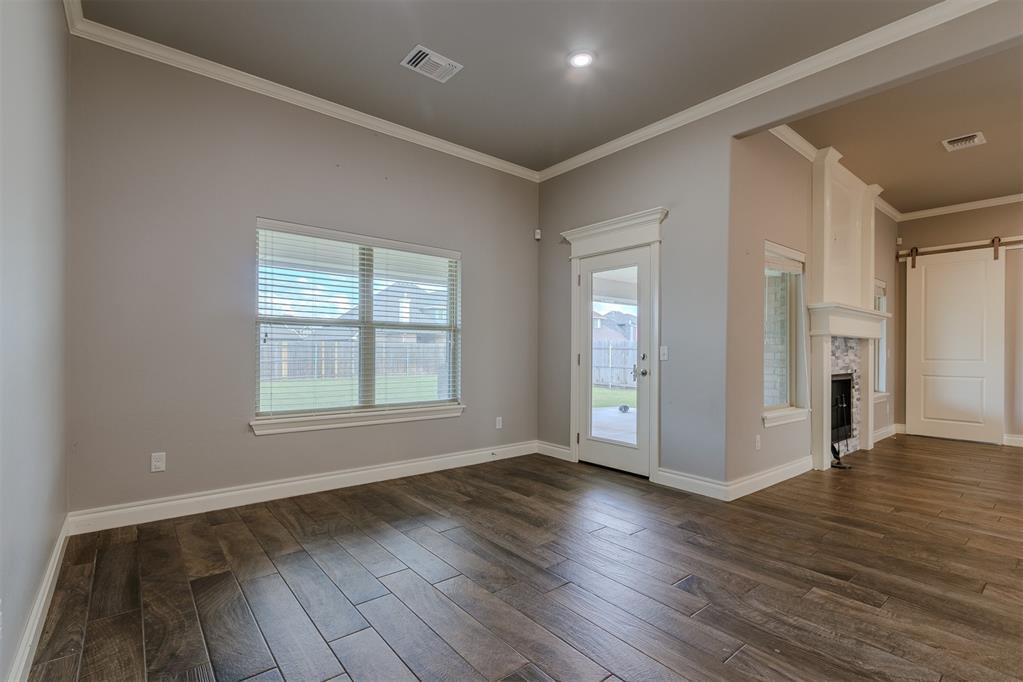 12916 Ponderosa Boulevard Property Photo 8