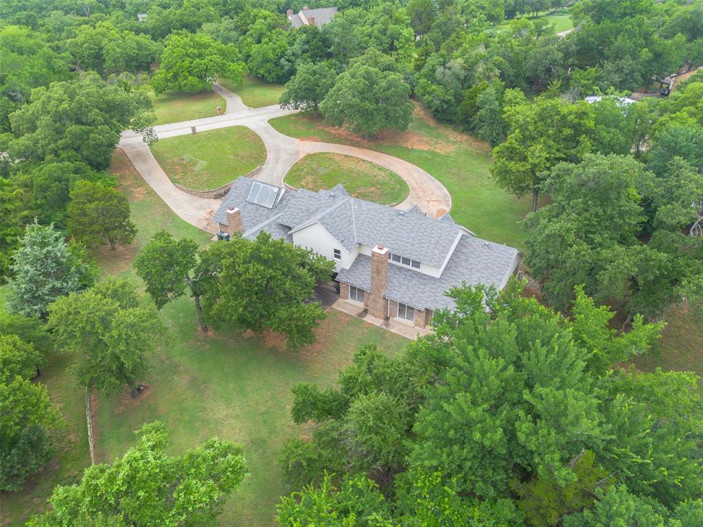 2108 Woodhill Road Property Photo 2