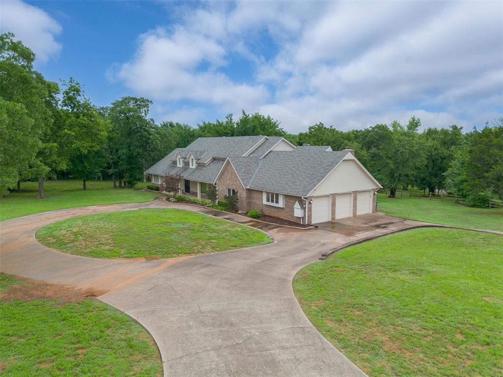 2108 Woodhill Road Property Photo 6