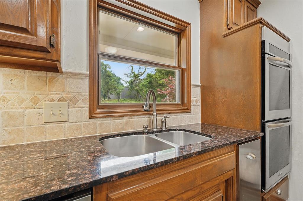2108 Woodhill Road Property Photo 17