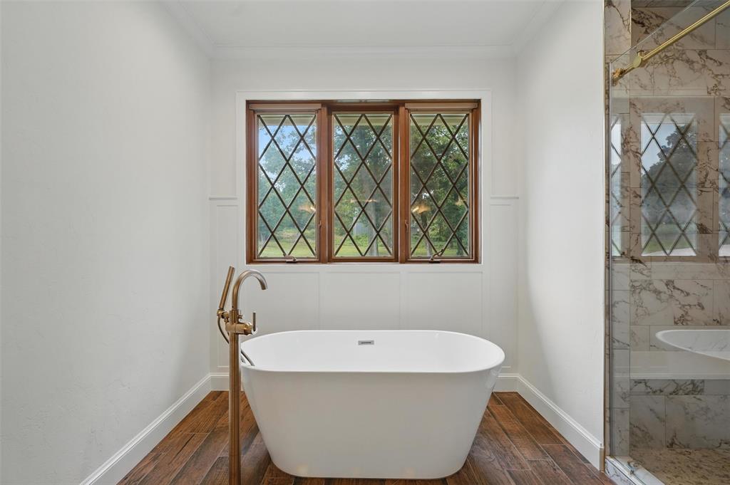 2108 Woodhill Road Property Photo 18