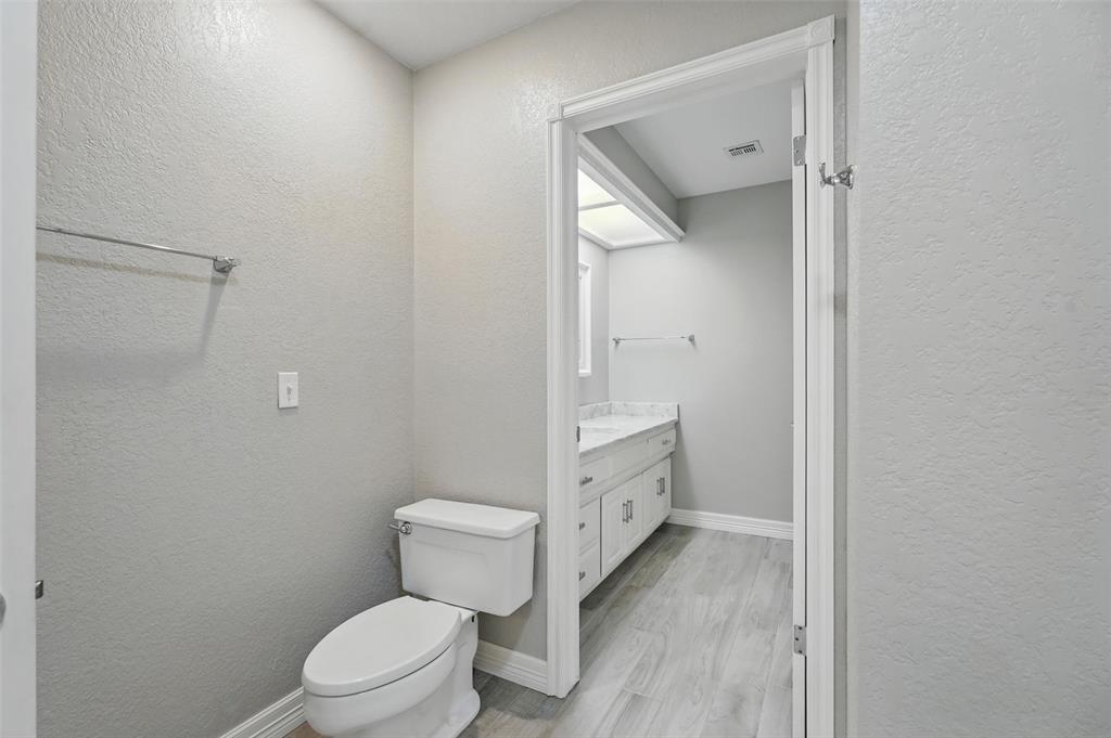 2108 Woodhill Road Property Photo 46