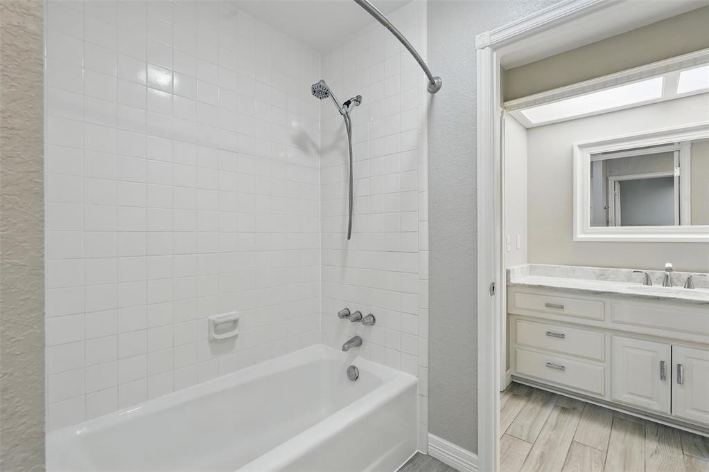 2108 Woodhill Road Property Photo 47