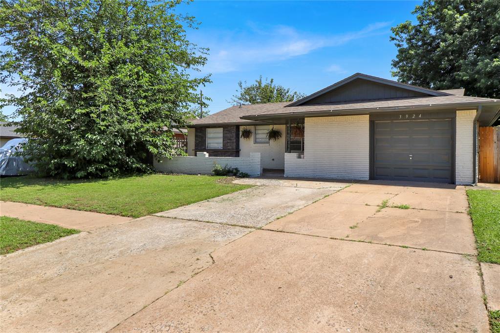 3924 Se 14th Street Property Photo 1