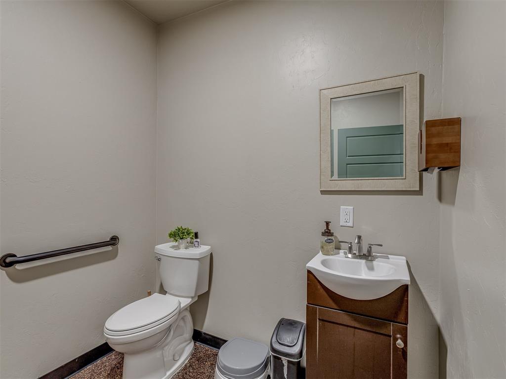 117 N Bdwy Property Photo 13