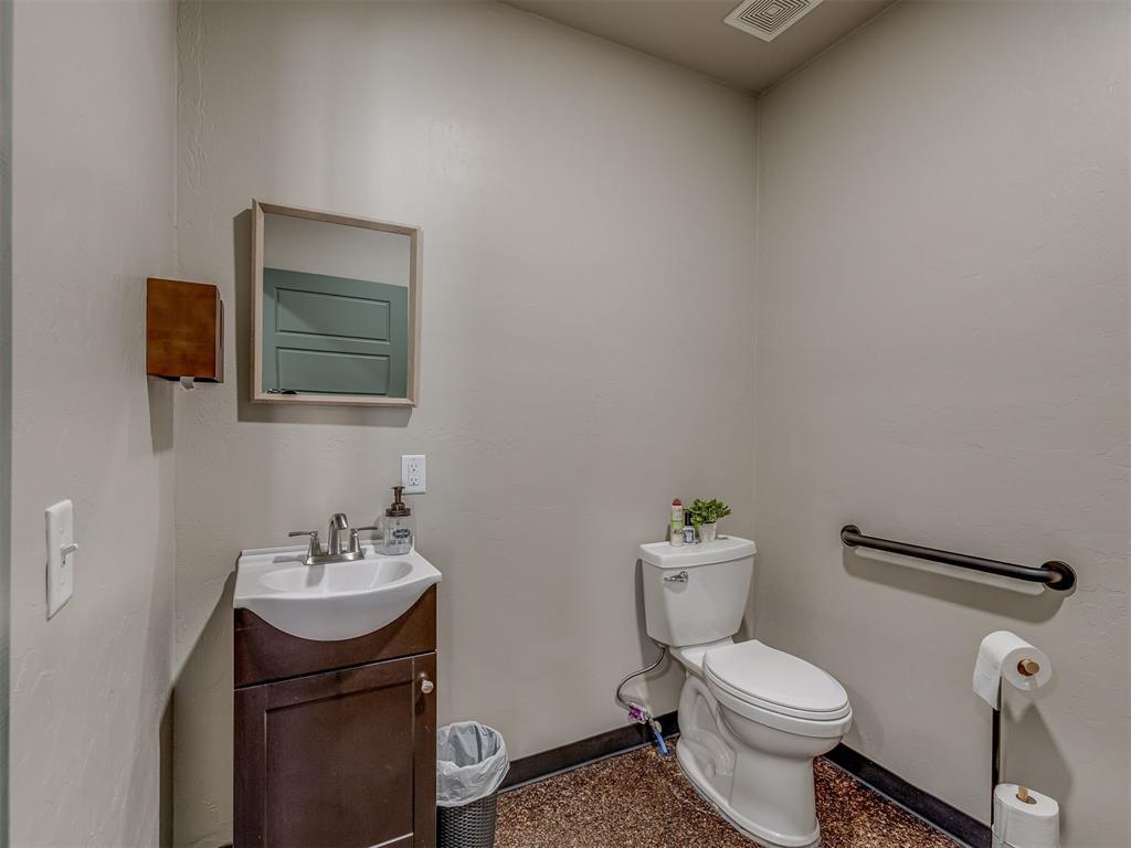 117 N Bdwy Property Photo 14