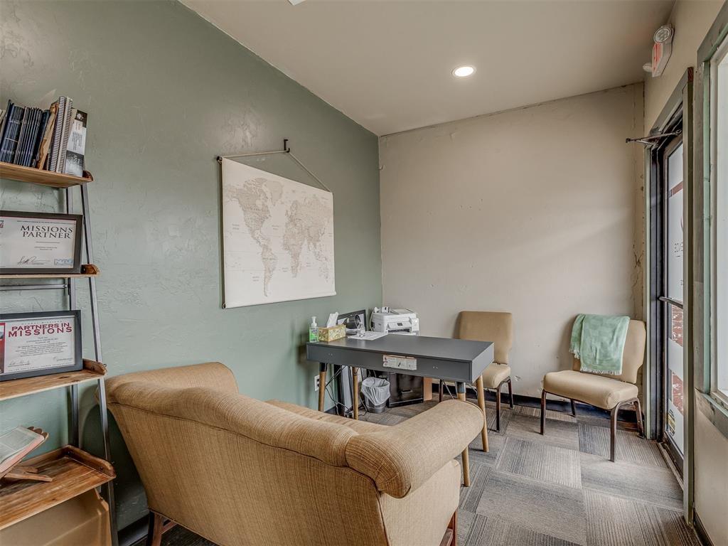 117 N Bdwy Property Photo 20