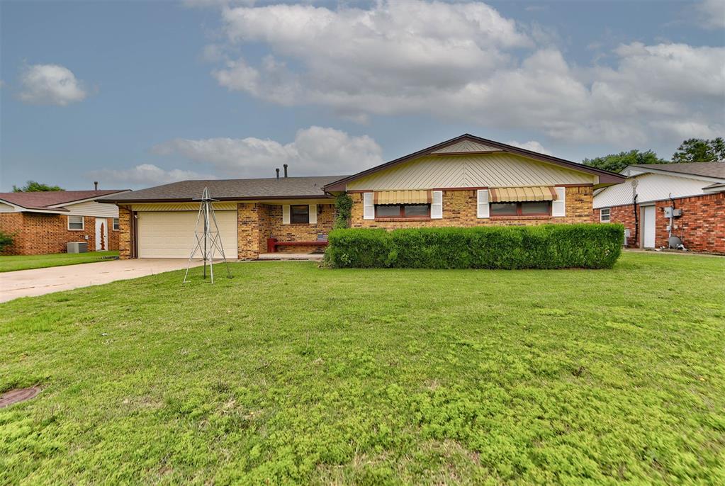 2725 S Estate Drive Property Photo 1