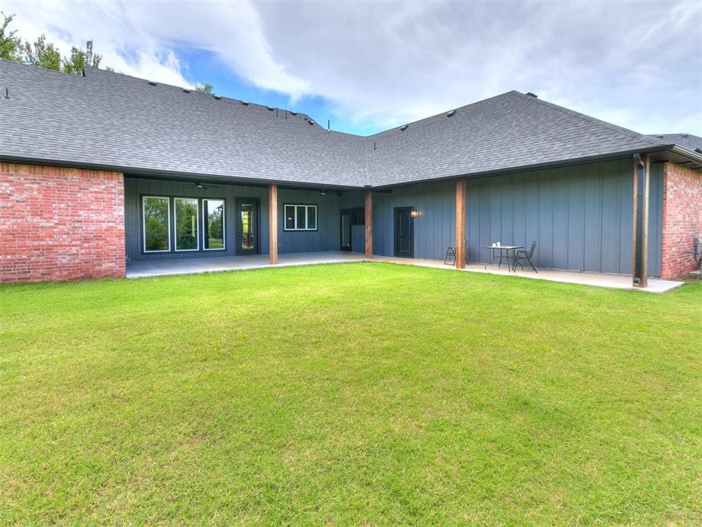 673 Barn Circle Property Photo 35