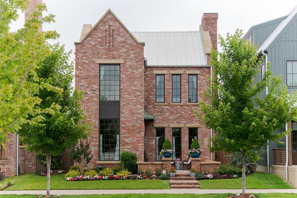 1904 Oso Avenue Property Photo