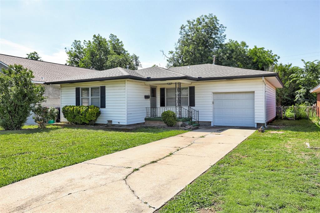 520 Se 47th Street Property Photo 3