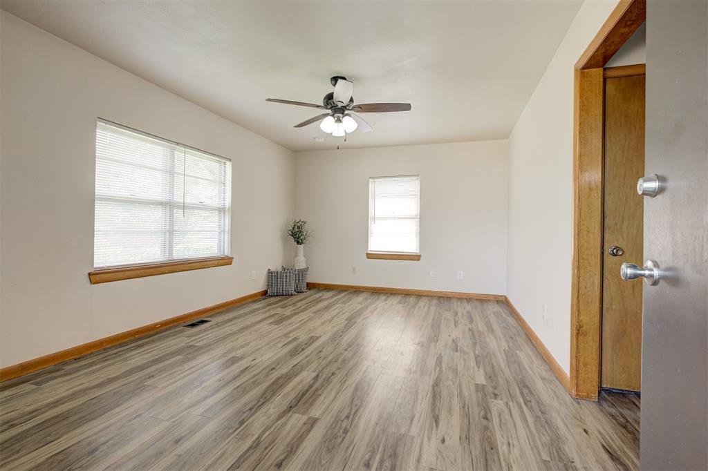 520 Se 47th Street Property Photo 5