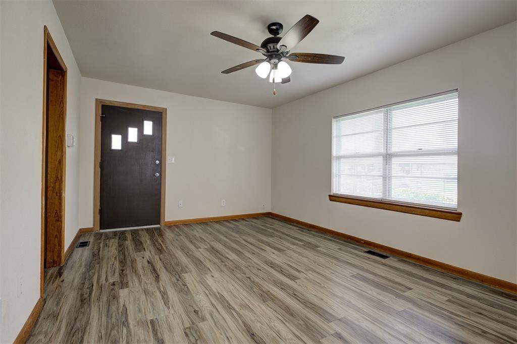 520 Se 47th Street Property Photo 6