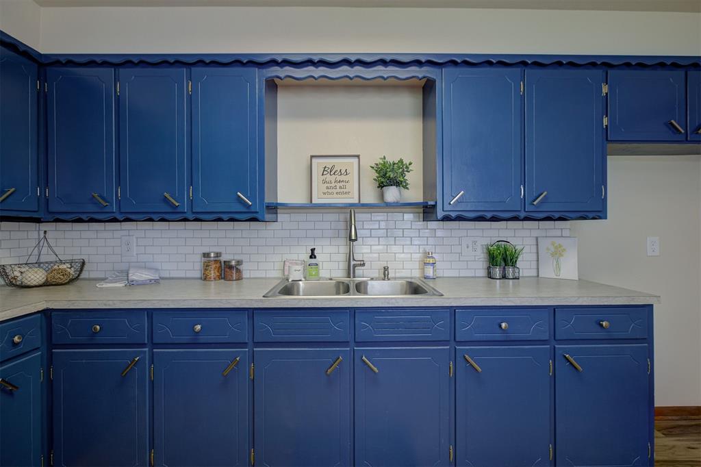 520 Se 47th Street Property Photo 8