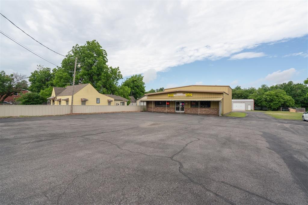 325 S Sooner Road Property Photo 3