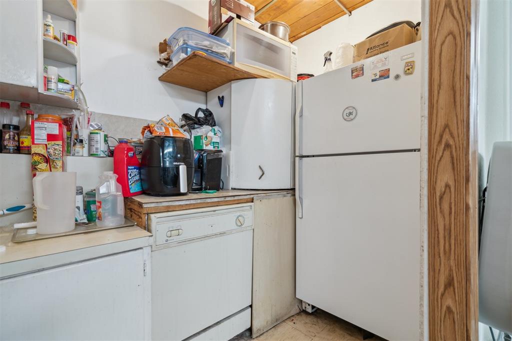 325 S Sooner Road Property Photo 9