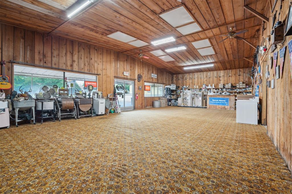 325 S Sooner Road Property Photo 10