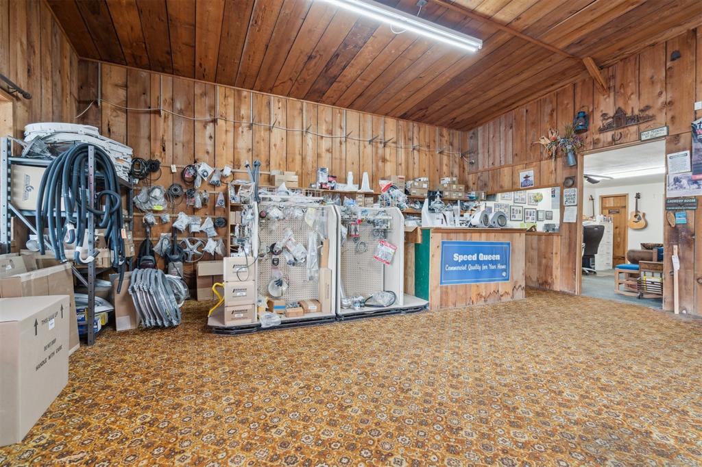 325 S Sooner Road Property Photo 15