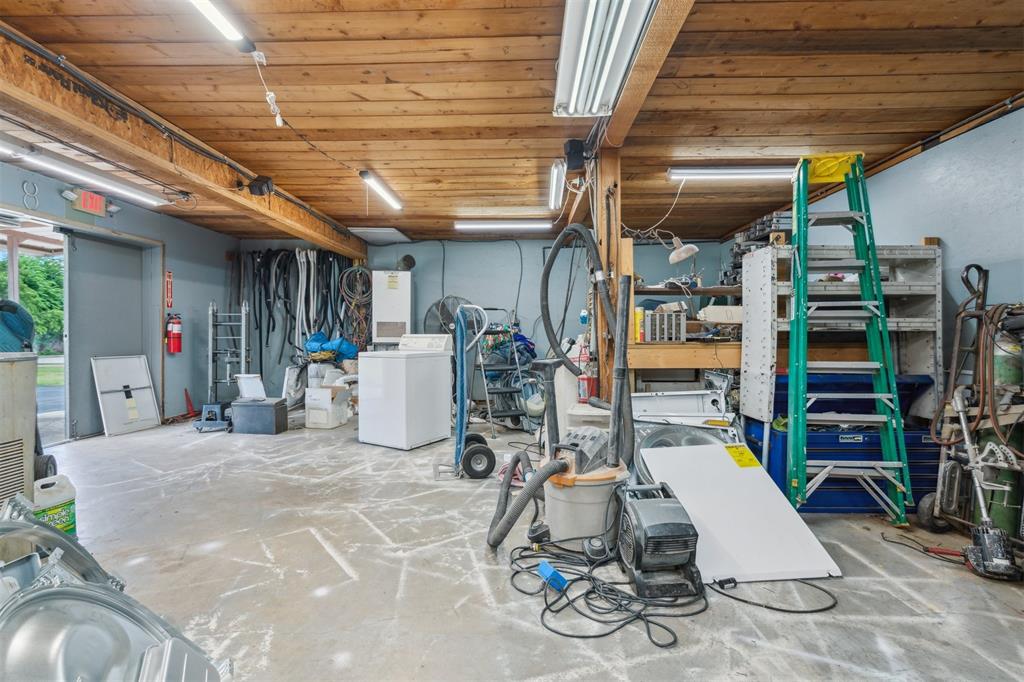 325 S Sooner Road Property Photo 17