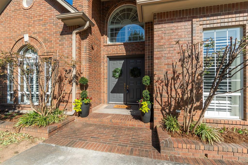 4609 Summerfield Court Property Photo 2