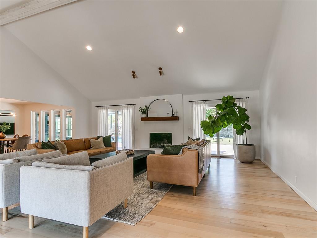 4107 Northhampton Drive Property Photo 9