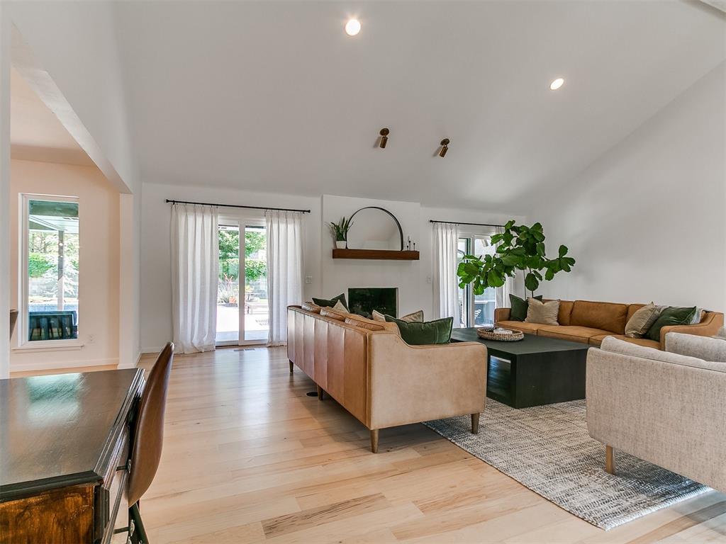 4107 Northhampton Drive Property Photo 10